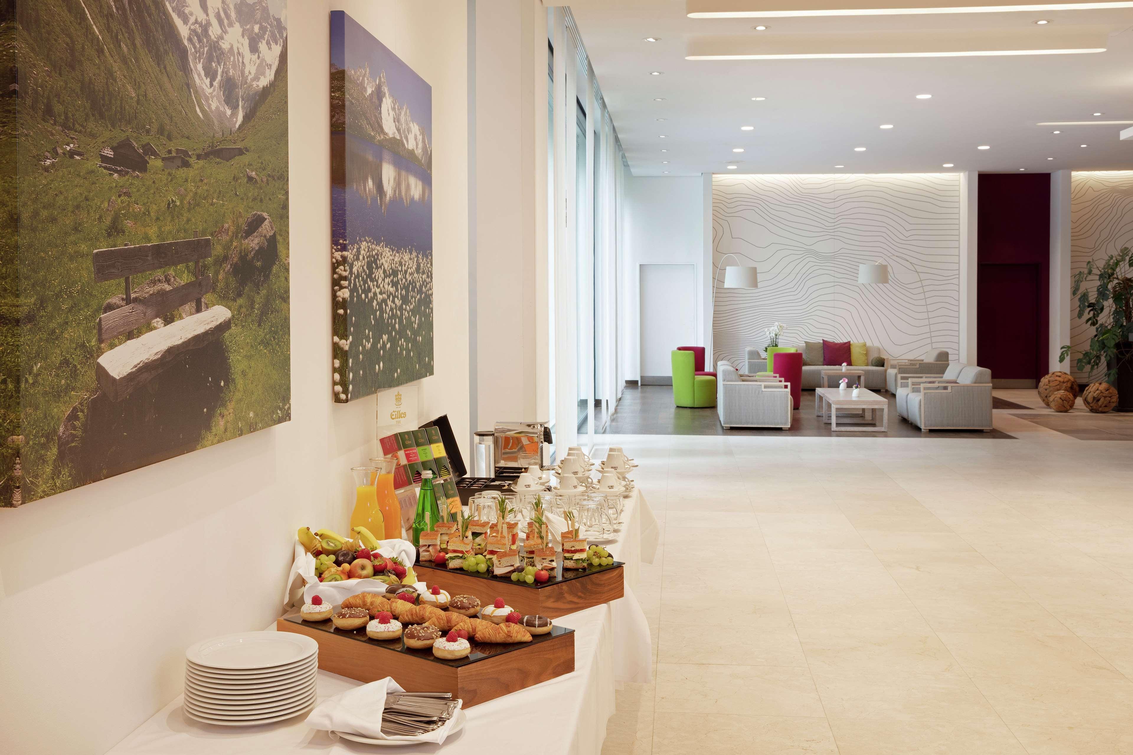 Hilton Garden Inn Давос Екстериор снимка