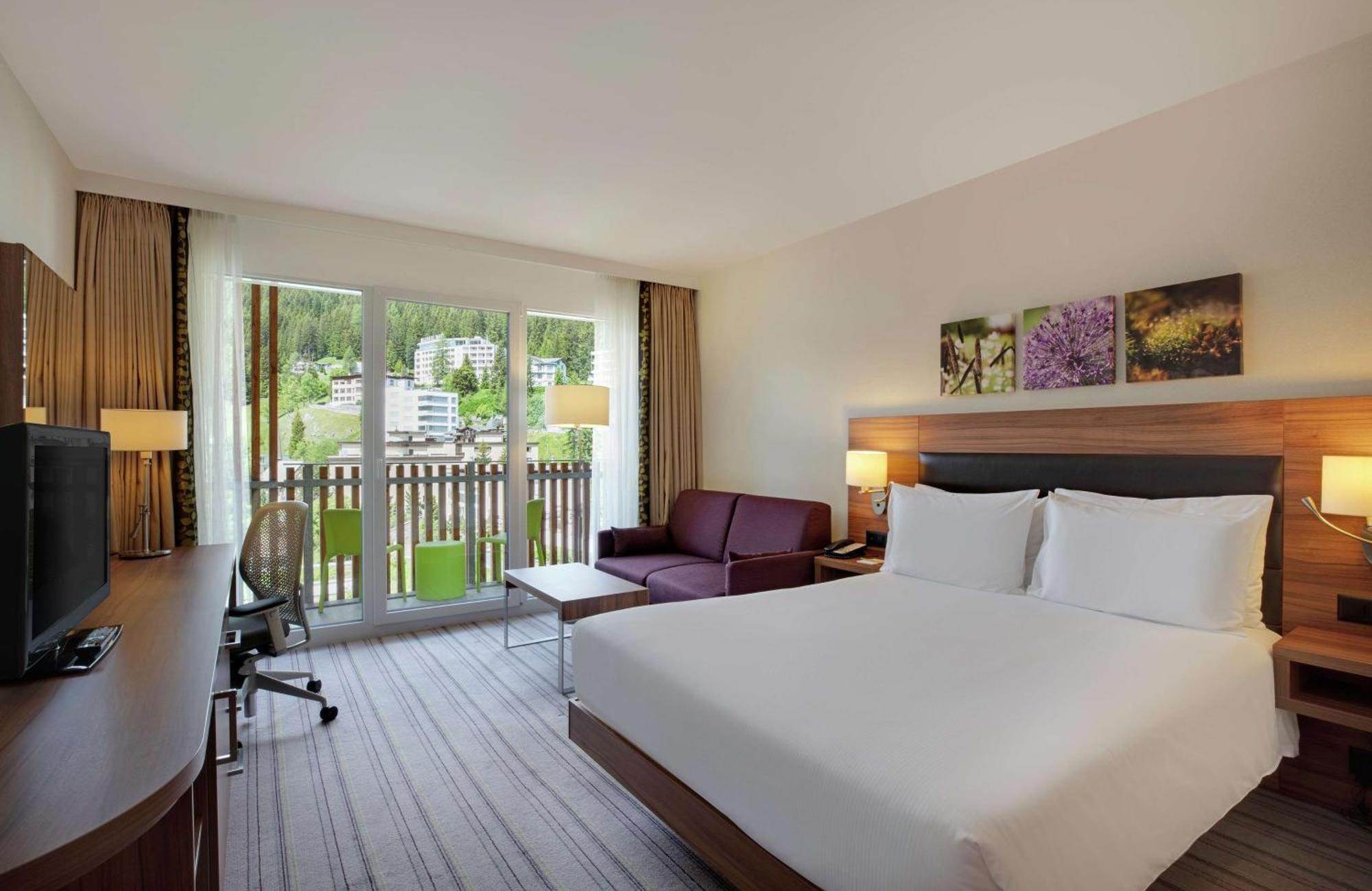 Hilton Garden Inn Давос Екстериор снимка