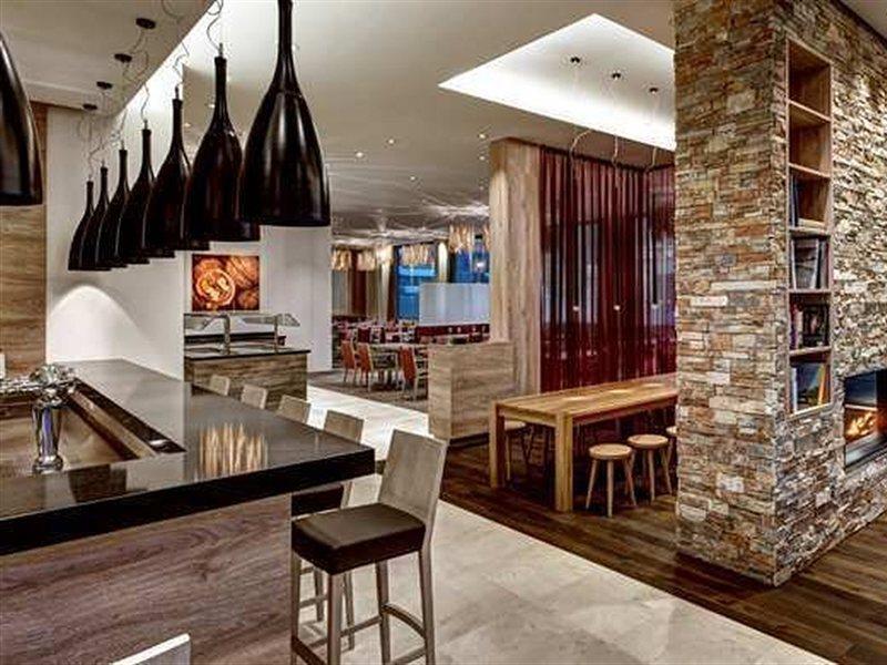 Hilton Garden Inn Давос Екстериор снимка