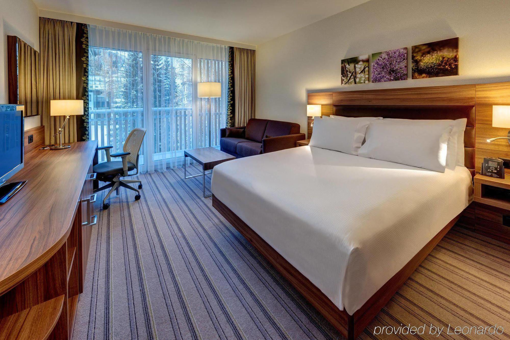 Hilton Garden Inn Давос Екстериор снимка